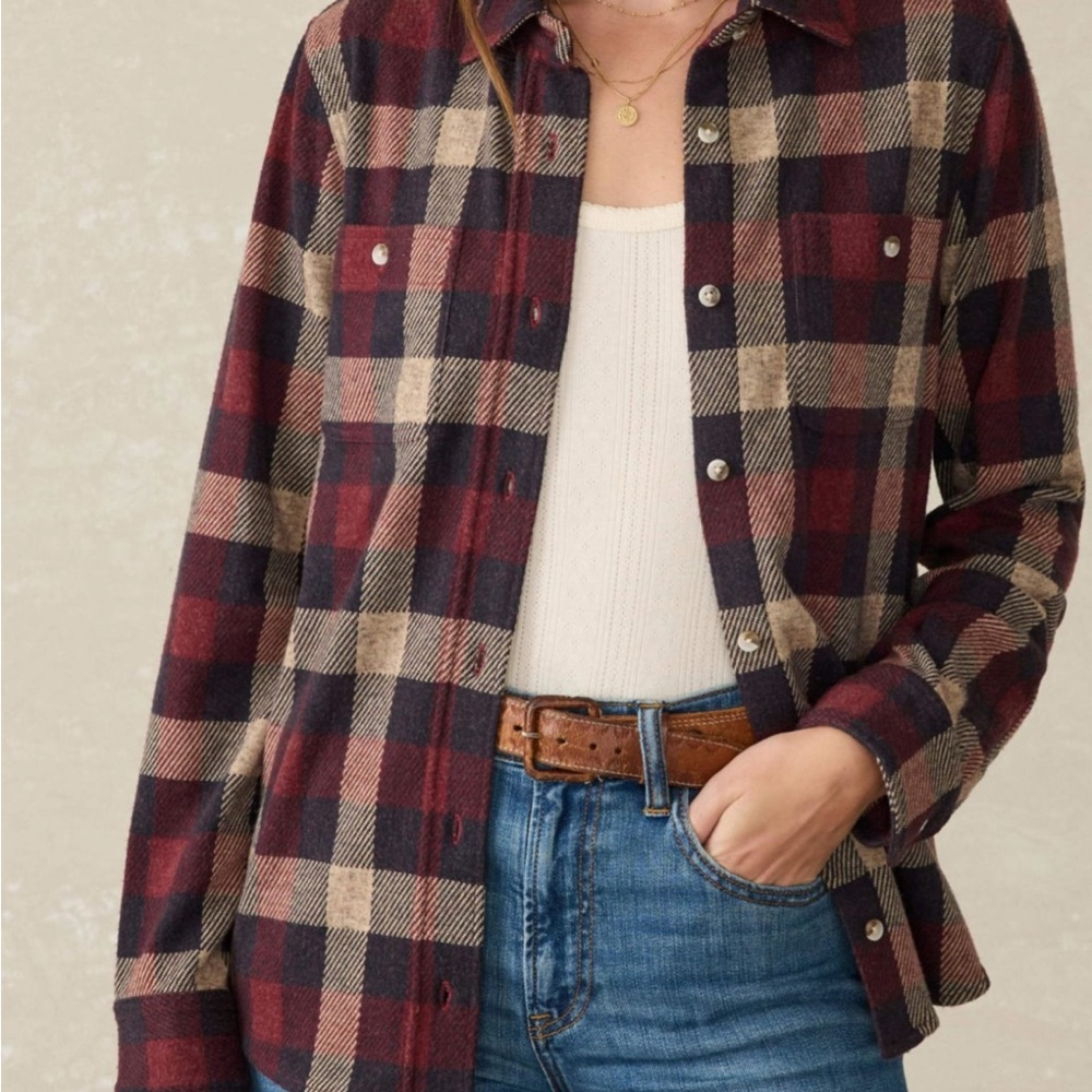 Faherty Burgundy and Cream Plaid Button-Down sweater Shirt - Picture 4 of 11